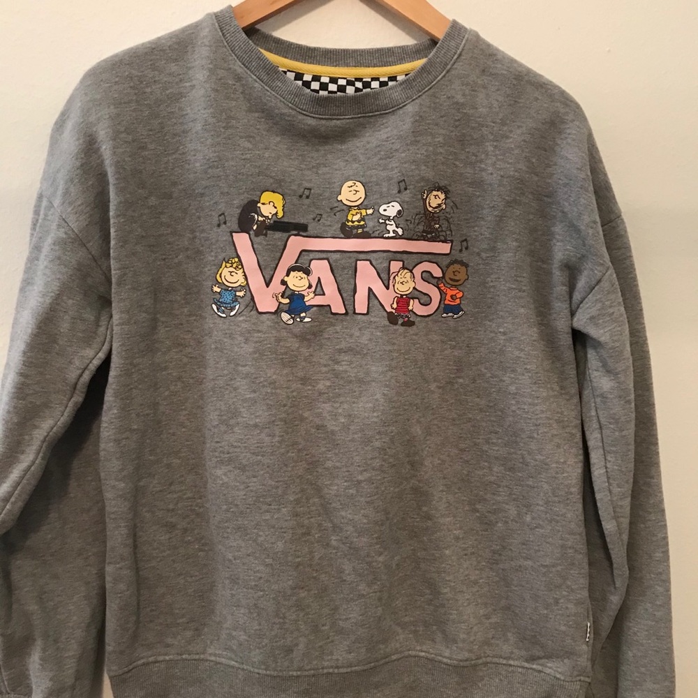 LIMITED ED PEANUTS!! Gray graphic Sweatshirt LNC